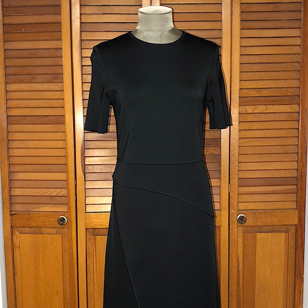 Givenchy Paris Black/Red Dress | Size: Medium